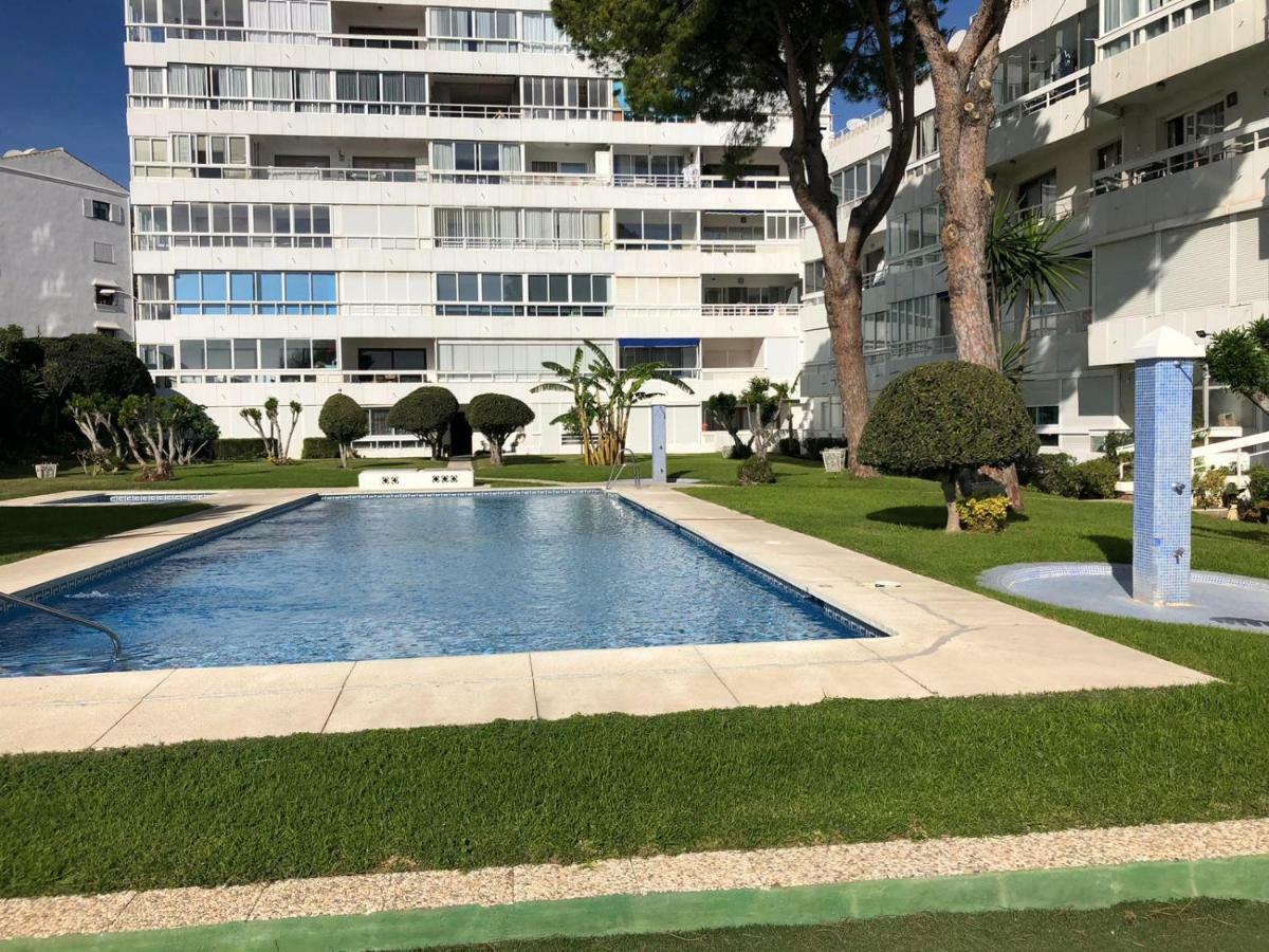 Apartamento Los Cisnes Benalmádena Exterior foto